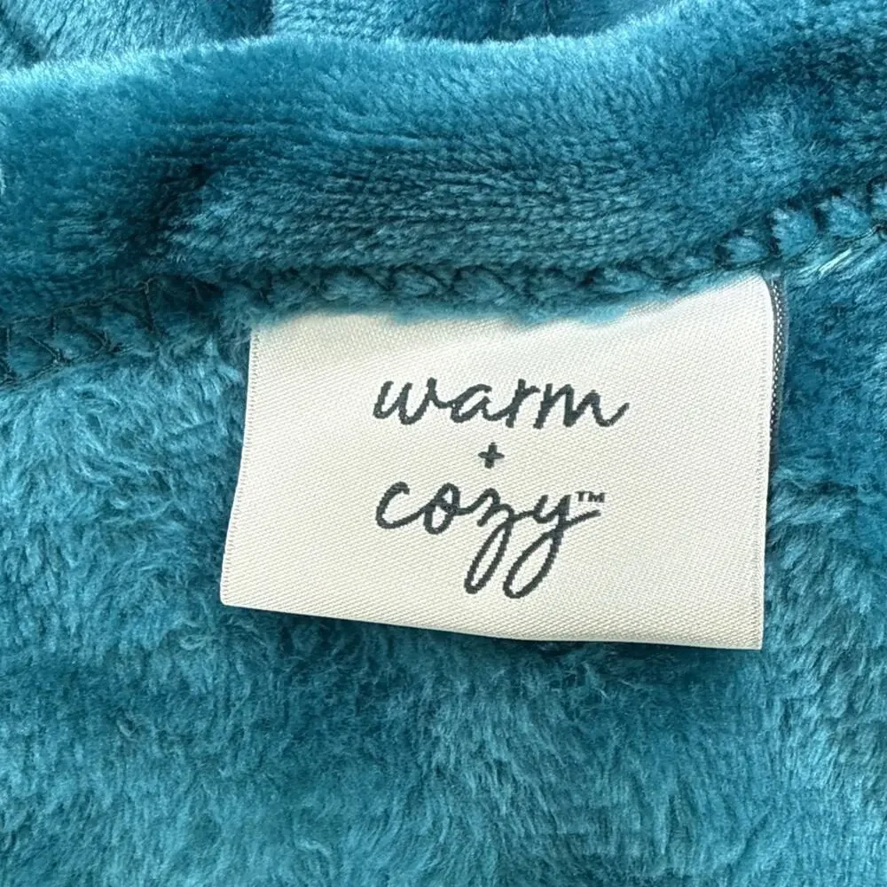Warm & Cozy envelop yourself